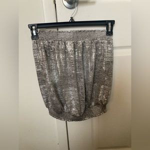 Metallic tube top!